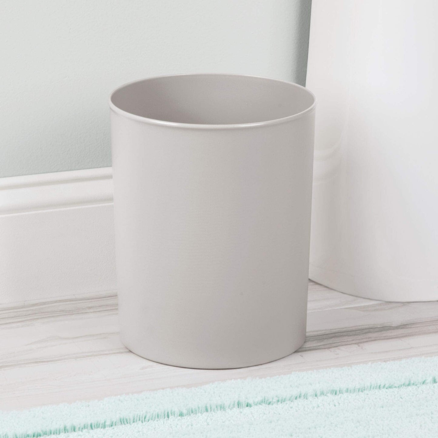 iDesign Franklin BPA-Free Plastic Round Waste Basket, 8" x 8" x 9.75", Light Gray,19802