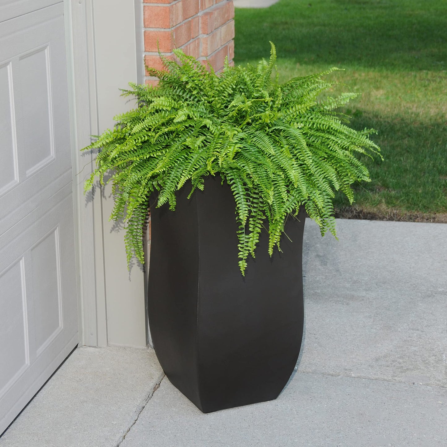 Mayne Valencia 30-Inch Tall Planter – Weather-Resistant Planter for Flowers – Durable Indoor/Outdoor Design for Patio, Porch, or Entryway