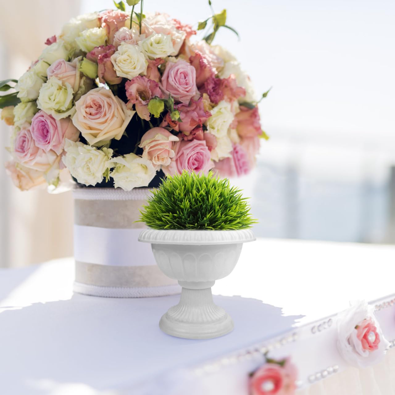 Amosfun 4pcs Mini Roman Flower Pots White Urn Planter Wedding Anniversary Party Porch Decoration Urn Planters Roman Home Decor 6.2 x 5.5 Inch