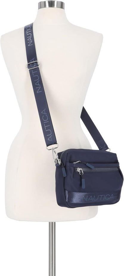 Nautica Nylon Bean crossbody/Belt Bag adjustable shoulder strap