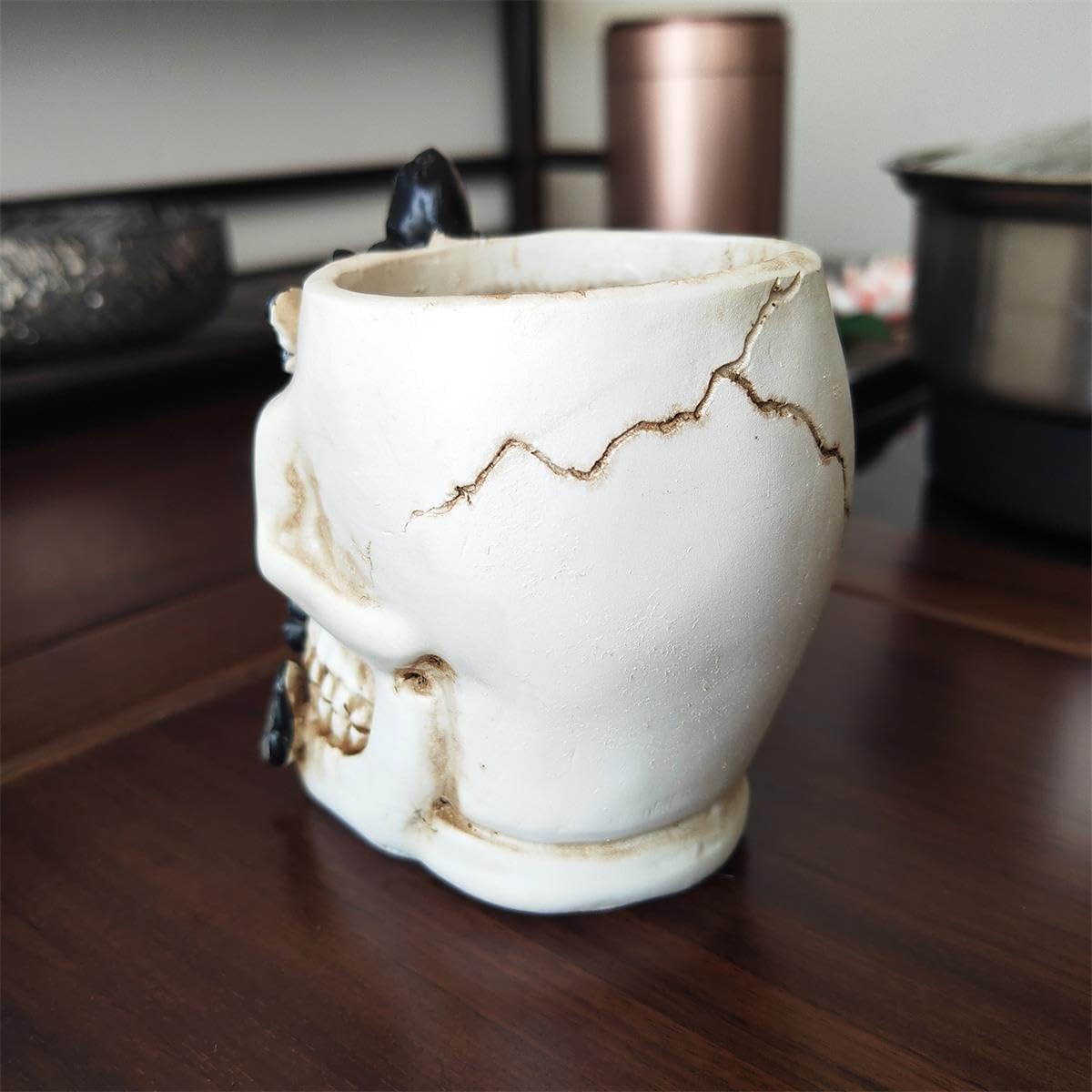 Perekond Gothic Butterfly Skull Pen Holder, Makeup Brush Holder, Candle Holder Multifunctional Resin Halloween Decoration