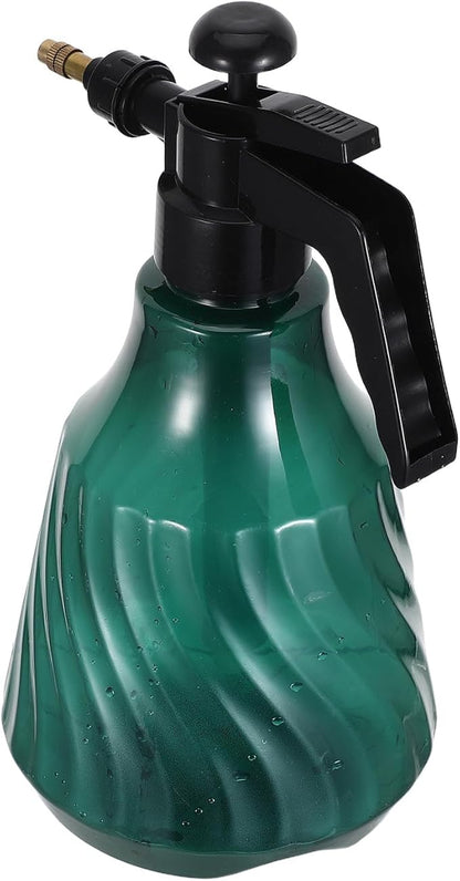 Ultrafine Bird Mister Sprayer Bottle for Parrot Grooming Handheld Pet Bird Cage Cleaner for Cage Cleaning Portable Handheld Refillable Pet Bath Sprayer 67.6oz/2Liter