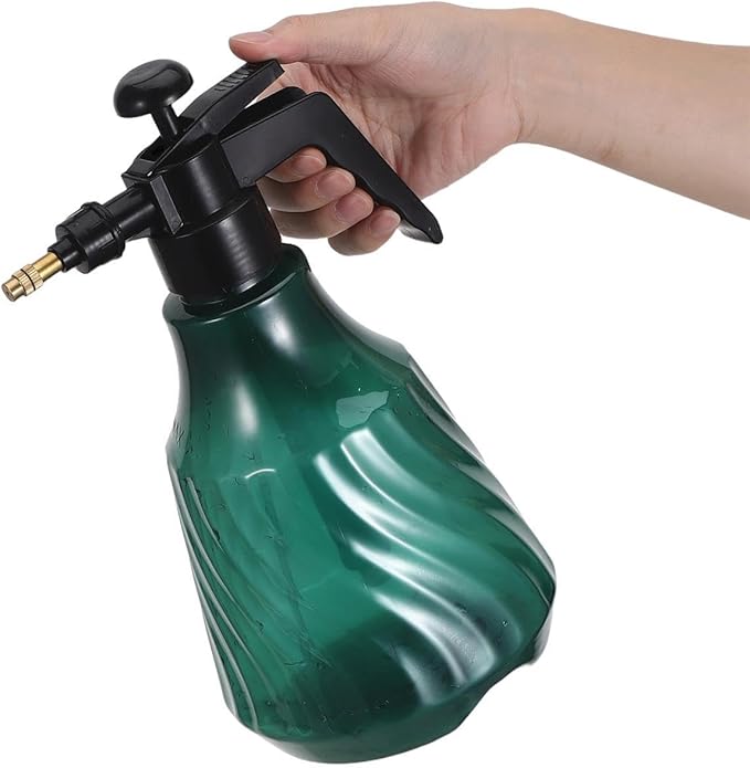 Ultrafine Bird Mister Sprayer Bottle for Parrot Grooming Handheld Pet Bird Cage Cleaner for Cage Cleaning Portable Handheld Refillable Pet Bath Sprayer 67.6oz/2Liter