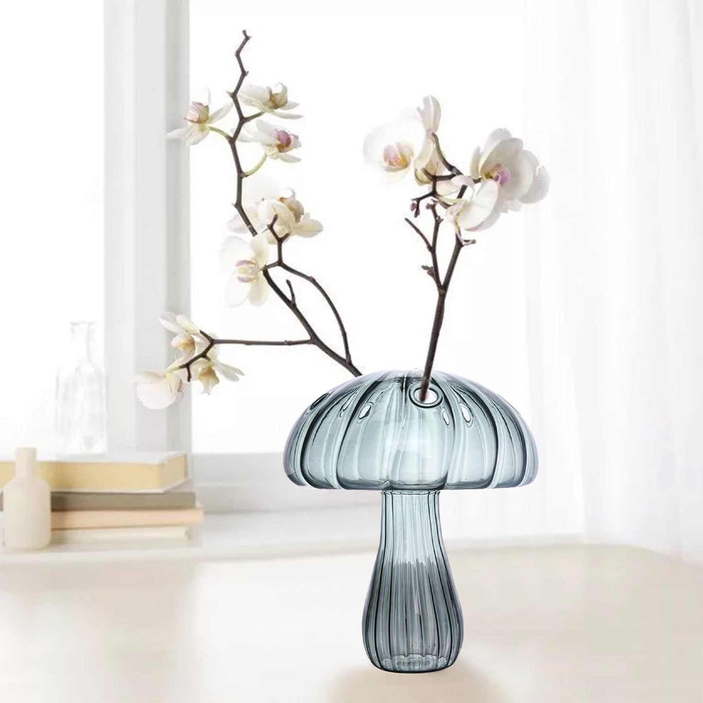LIANGLIDE Mushroom Shaped Glass Vase, Transparent, Modern, Multipurpose, Table Top, Home Office, Bedroom, Wedding, Graduation, Mother's Day, Women, Flowers, 12.3 x 14.5cm, 110g