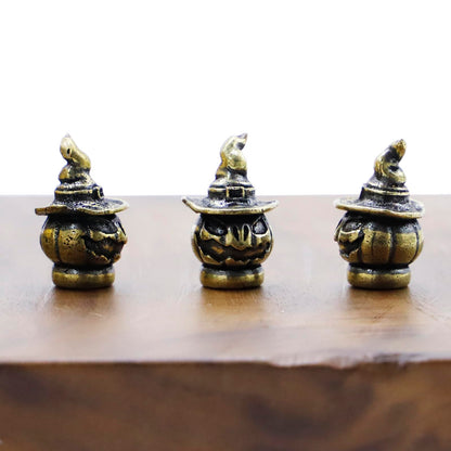 RillyRellow Hinge Head Pumpkin Hat Statue, Hinge Decorative Topper, Miniature Magnetic Figurine Door Decor, Whimsical Quirky Home Decor, Animal Lover Gift, Cute Pumpkin Hat Statue Decor (3 per Set)