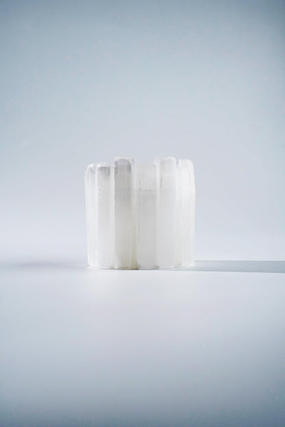 Natural Selenite Candle Holder for Tea Lights Irregularly Arranged Selenite Wand Candlesticks - Elegant Home Decor (Round Candle Holder)