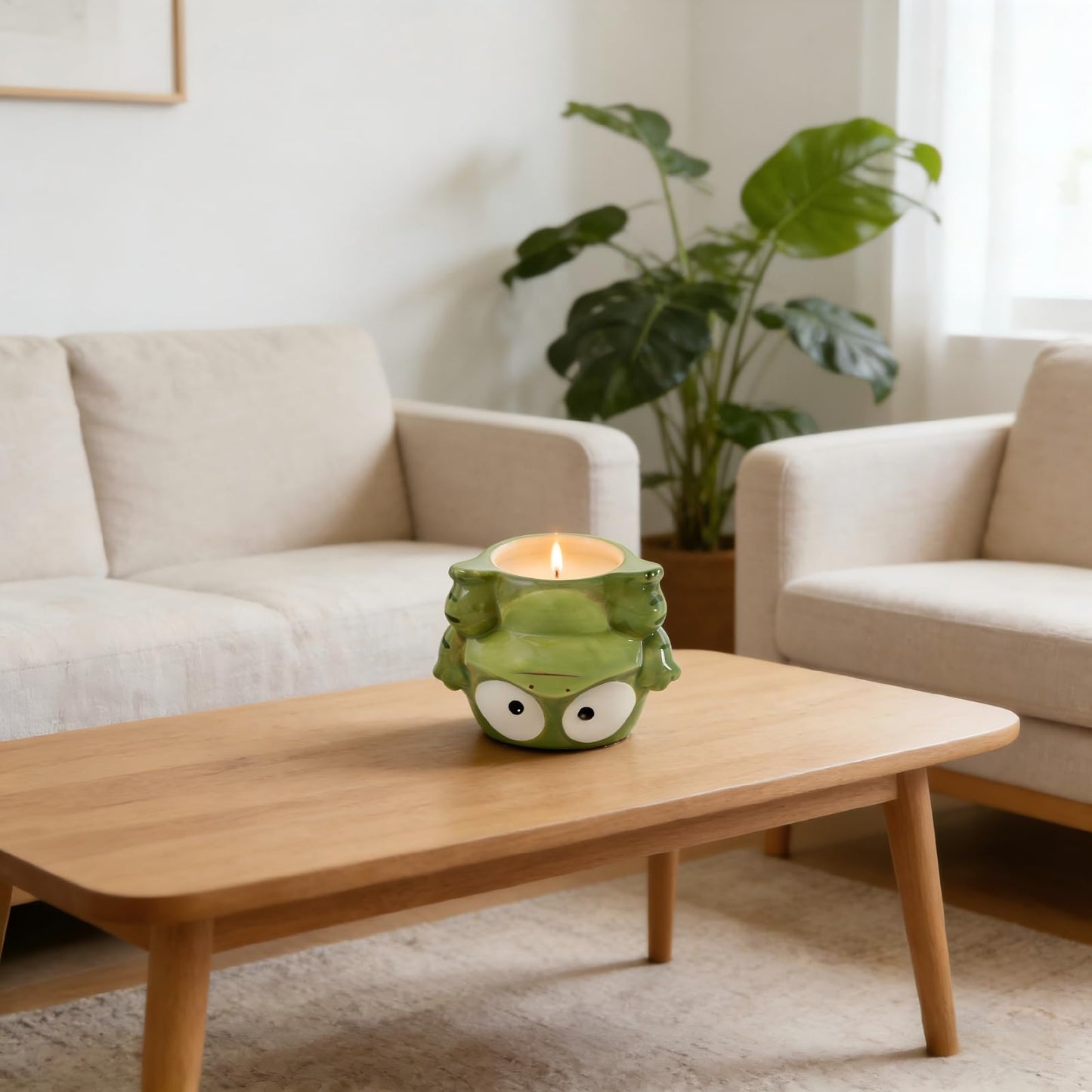Small Succulent Pot with Drainage, 4 Inch, Indoor & Outdoor Animal Ceramic Planter, Funny Cartoon Frog Shaped Cactus Bonsai Container, Cute Flower Plant Pot for Home Office Desk and Garden Decor