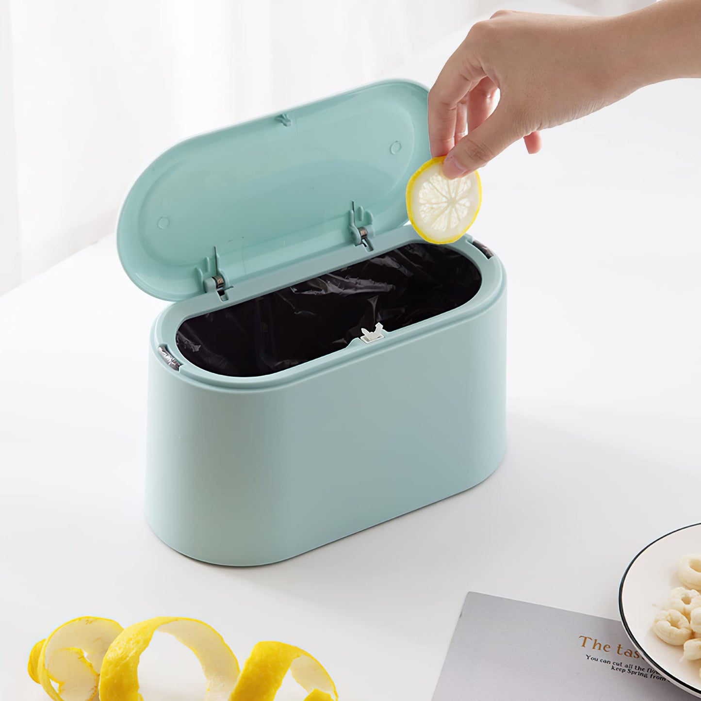 MONGTINGLU Mini Trash Can with Lid Removable Small Garbage Can, Tiny Plastic Trash Bin, Pop Up Countertop Wastebasket, Counter Garbage Lint Bin (Light Blue)