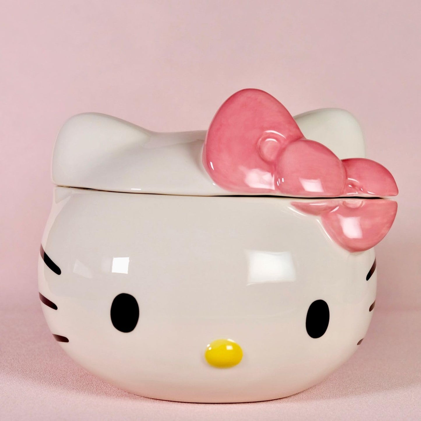Hello Kitty Figural Head Cookie Jar, 8"L x 7"W x 6.75"H created by Blue Sky Clayworks