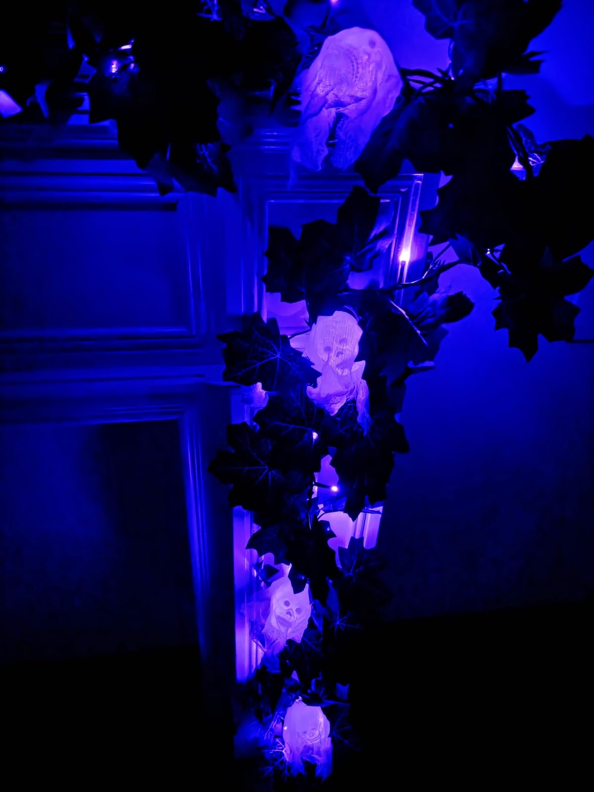 Black Maple Halloween Garland Decor Purple Lights Artificial Wreaths for Wall Fireplace Outdoor Indoor Yard Haunted House Decoration (Skeleton Maple Garlands)