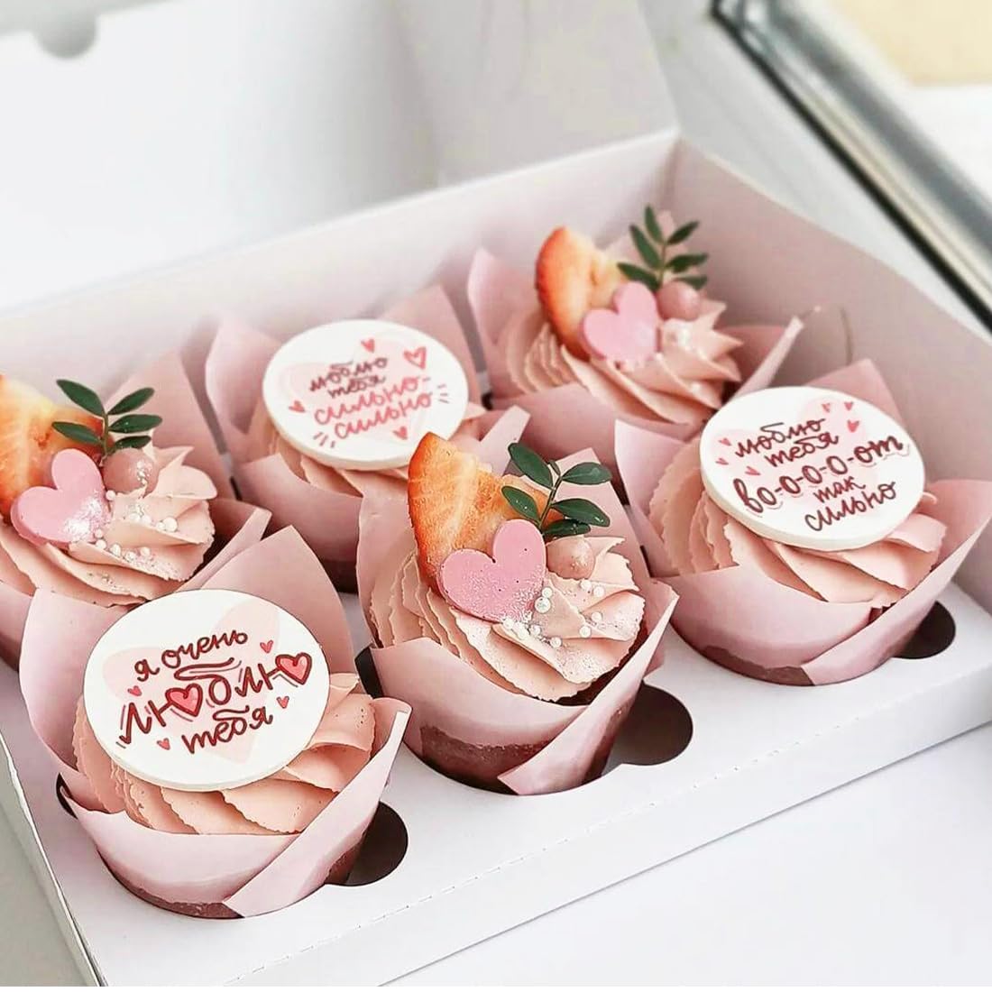 200 Pieces Tulip Cupcake Muffin Liners Greaseproof Paper Baking Cups Cupcake Wrappers for Birthday Wedding Party Baby Showers Catering Restaurants(Pink)