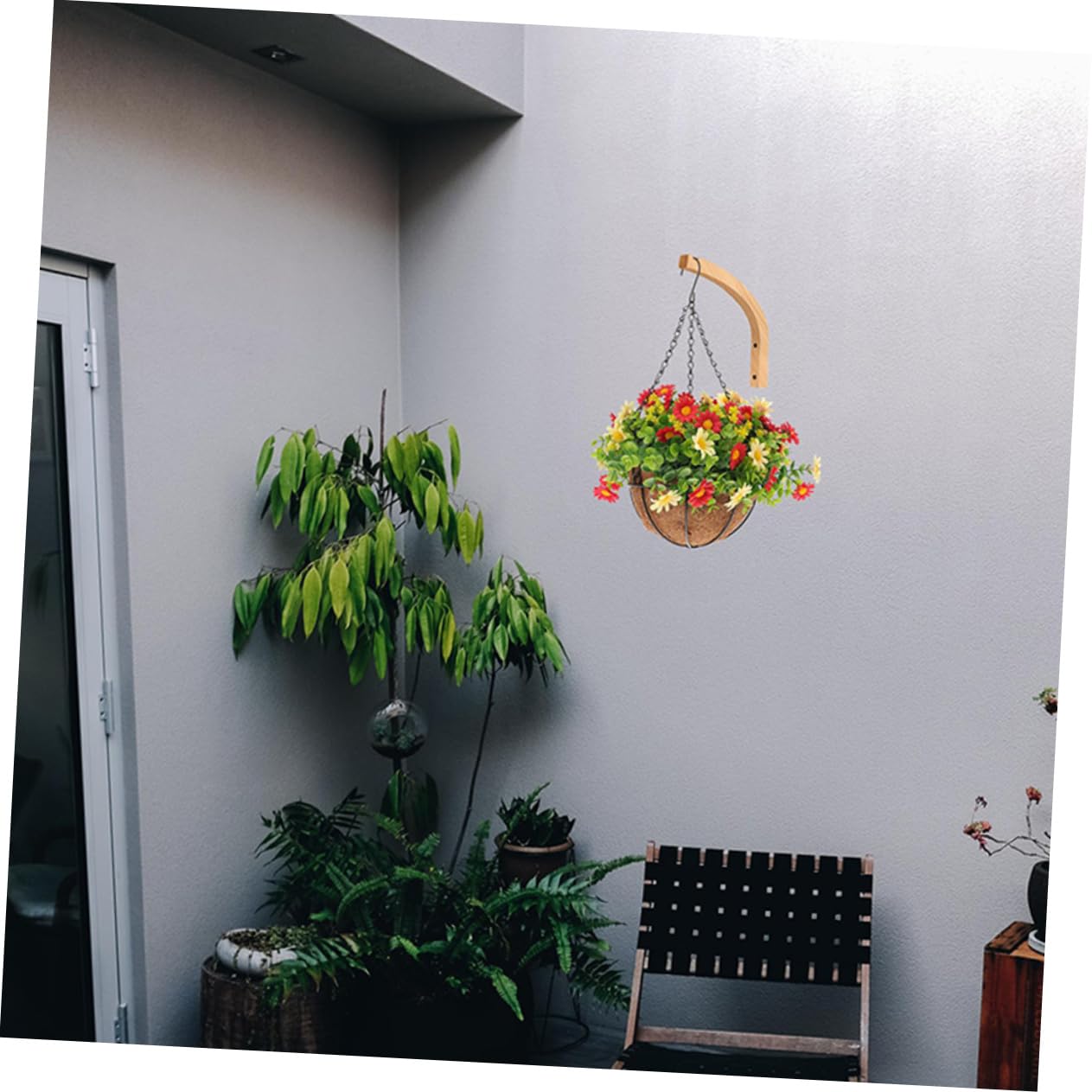 balacoo 2Pcs Wooden Plant Hangers Stylish Wall Hooks for Indoor Plants Durable Wood Flowerpot Holders for for Lanterns Bird Feeders and More