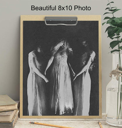 Witch Decor - Wicca Wall Decor - Pagan Gifts - Paganism - Witches Coven - Witchcraft Wiccan Supplies - Gothic Wall Art Poster - Scary Creepy Goth Room Picture - Satanic Black Magic