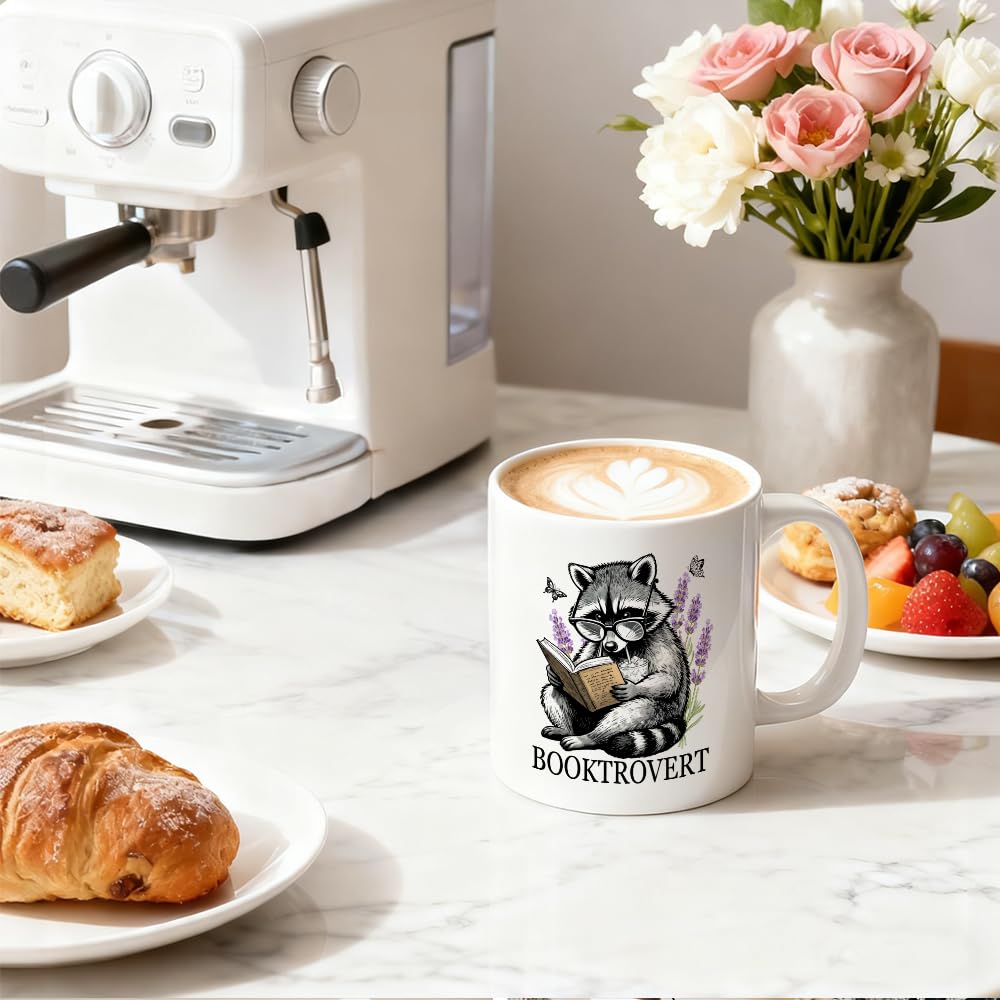 WHTYEFZ Booktrovert Coffee Mug, Cute Raccoon Theme Gifts for Raccoon Introverted Reader Book Lover Bibliophile Bookworm Homebody, Birthday Gifts for Book Club Member Librarian Avid Reader Bookworm