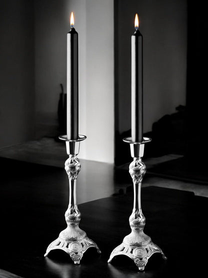 Alisveristime 2-Piece Candle Holder Set - Medium Size Decorative Zamac Candlesticks for Elegant Home Decor (Gold & Silver) (Silver)