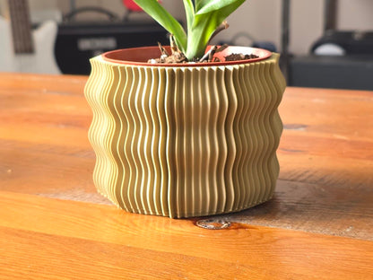 Spiny Wave Indoor Planter with Drain Holes | 3D Printed Modern Geometric Pot for Home & Office | 2" 3" 4" 6" Sizes | Gift for Plant Lovers (Birch, 4")