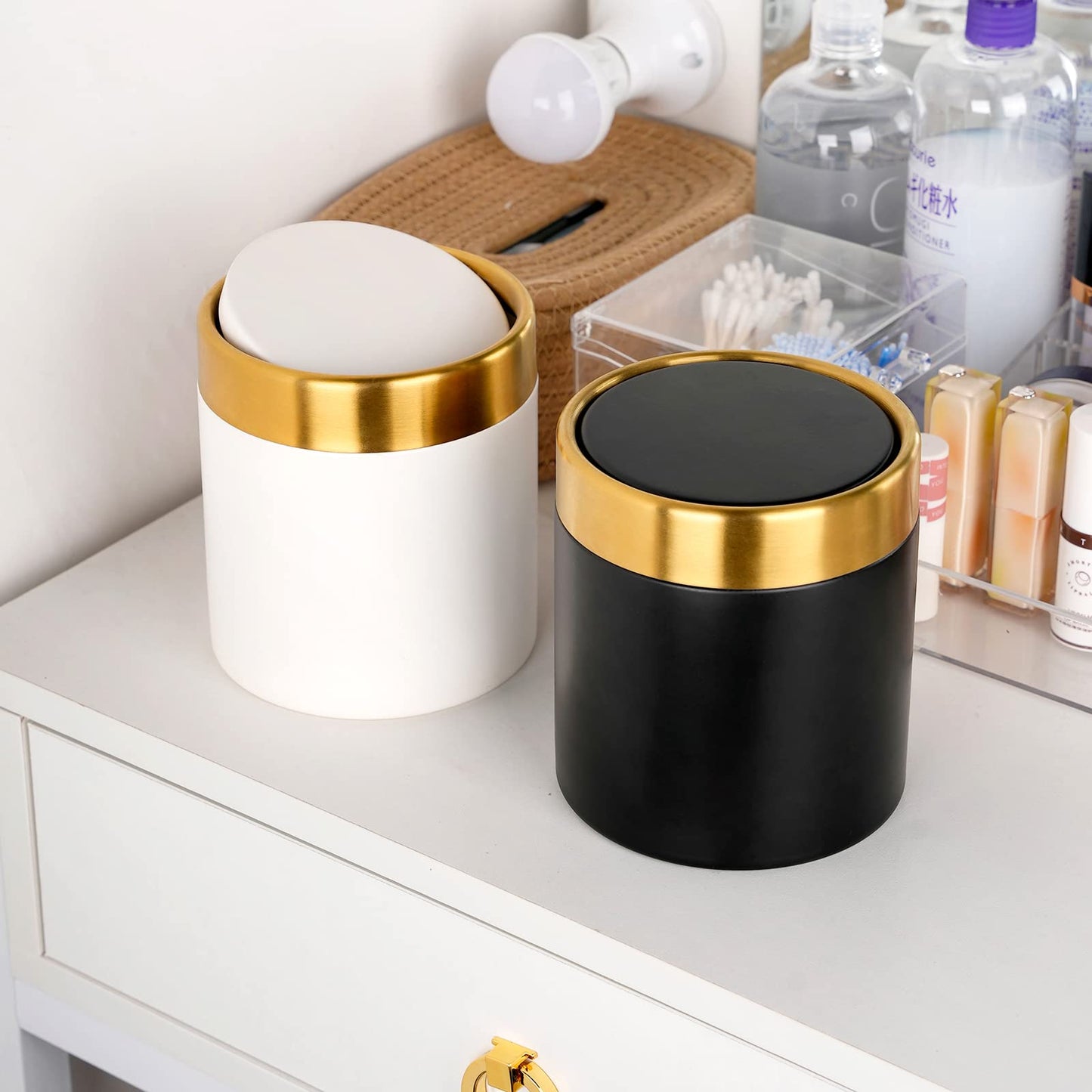 JILLICK Mini Trash Can with Lid, 1.5L / 0.4 Gal Small Metal Countertop Trash Bin with Swing Lid for Desk, Coffee Bar, Vanity, Bathroom, Office, White
