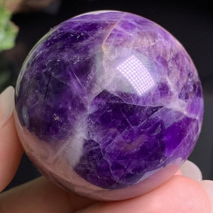 1.97-2.36inch/5-6cm Natural Amethyst Crystal Ball, Hand Polished Purple Quartz Sphere, Reiki Healing Decorative Sphere, Chakra Energy Stone Crafts, Feng Shui Home Desktop Ornament, Crystal Collectible