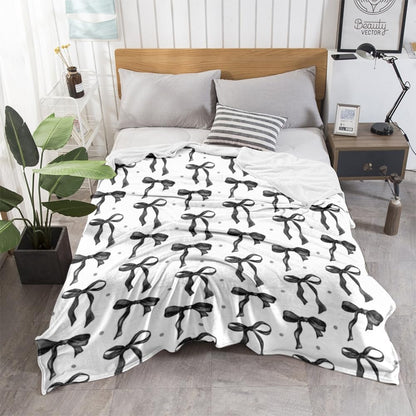 Reateforin Black and White Bows Throw Blankets Black Bow Preppy Blanket Coquette Flannel Soft Cute Bow Aesthetic Classroom Room Decor for Sofa Couch Travel Bed Christmas Halloween Decoration 30"x40"