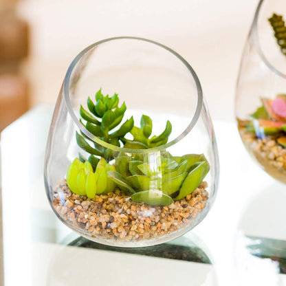 Restaurantware-4.7 x 5 Inch Faux Succulent, 1 Artificial Succulent - In Incline Edge Glass Terrarium, Use As Table Or Shelf Decor, Centerpiece, Plastic Fake Desk Plant, For Homes Or Weddings