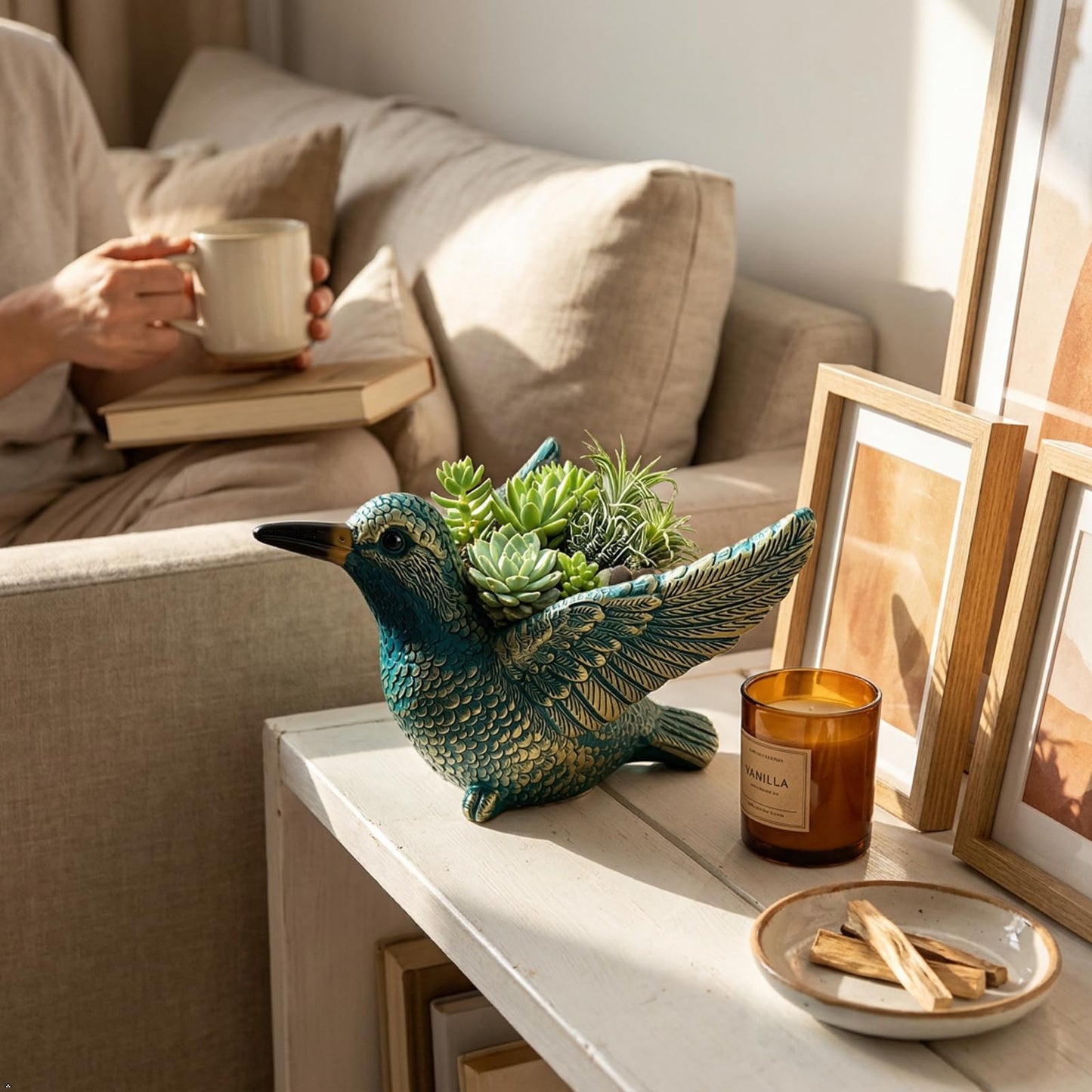 Bird-Shaped Succulent Flower Pot, Resin Decorative Flower Pot, Cute Animal Plant Pot for Indoor Outdoor Plants, Garden Desk Windowsill Decor, Unique Gift for Fowl Lovers (Hummingbird)