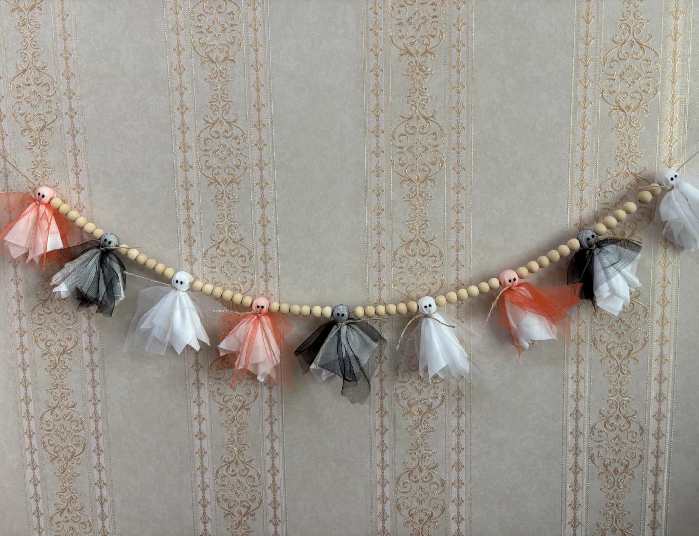 Halloween Garland,Cute Ghost with Wooden Beads Garlands, Handmade Rustic Halloween Banner for Wall Home Indoor Outdoor Home Mantel Decor Supplies, White,Black,Orange (White Black Orange Ghost)