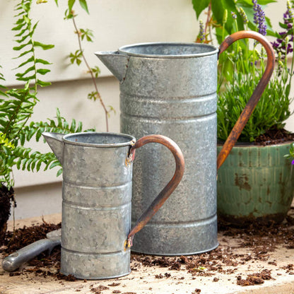 Park Hill Collection ECM82335 Tin Watering Can, Small, 8-inch Height