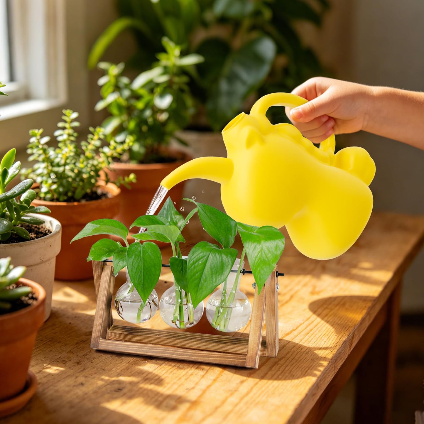 XXXFLOWER Unicorns Indoor Watering Can, 1 L Cute Animal Water Cans, Novelty Unicorns Shape Watering Pot for Office House Indoor Garden（Yellow）