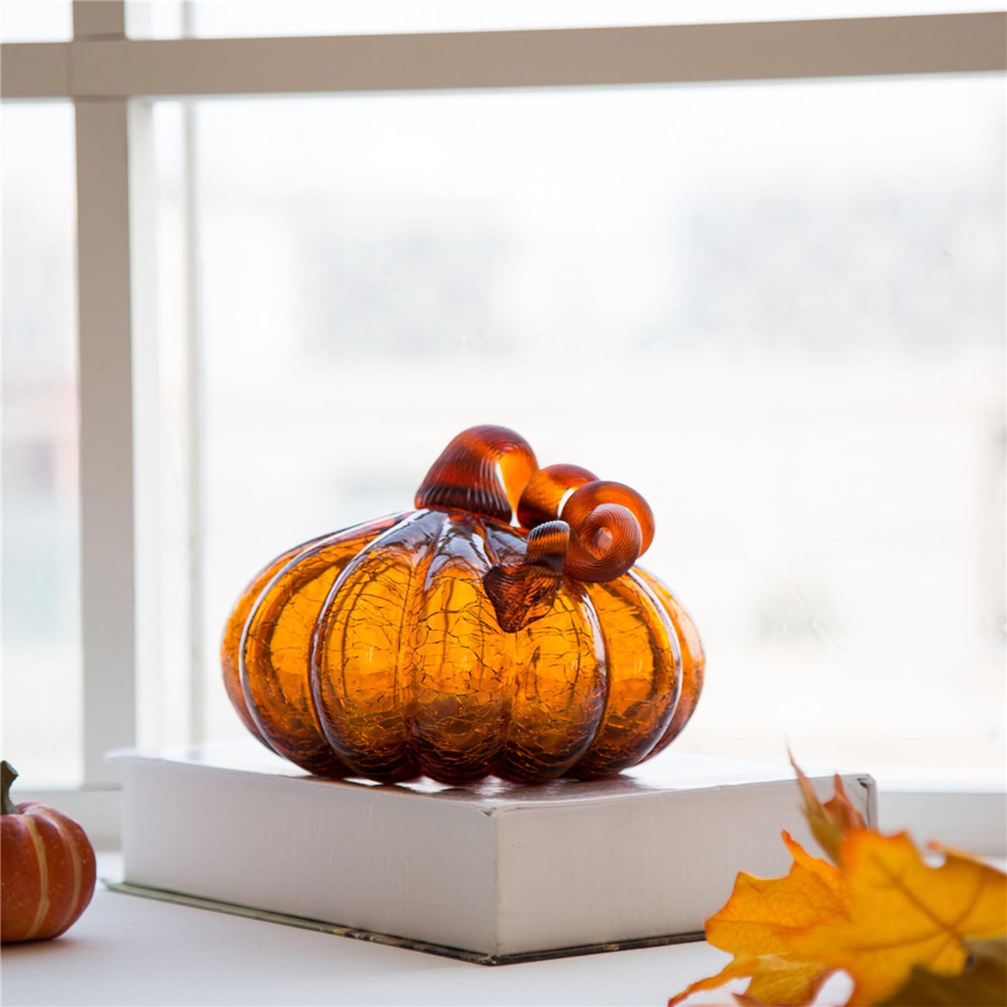 Glitzhome Hand Blown Glass Pumpkin Decor 5.5" Amber - Artisan Fall Table Centerpiece for Thanksgiving Harvest Home Decor Halloween Displays