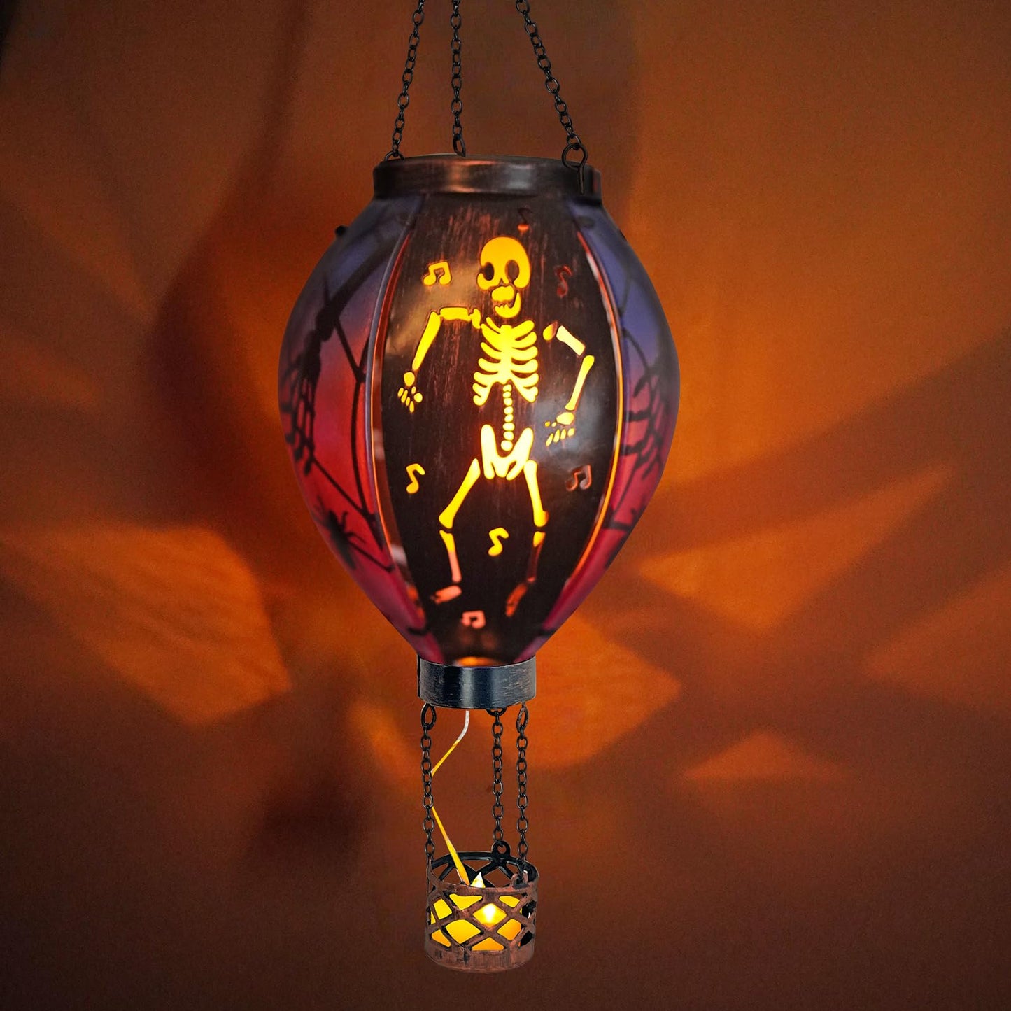 Halloween Outdoor Decorations Hot Air Balloon Solar Lantern with Flickering Flame, Hanging Outdoor Lanterns with Skull Pattern Hollowed-Out Design Halloween Party Decor for Garden, Patio (Halloween)