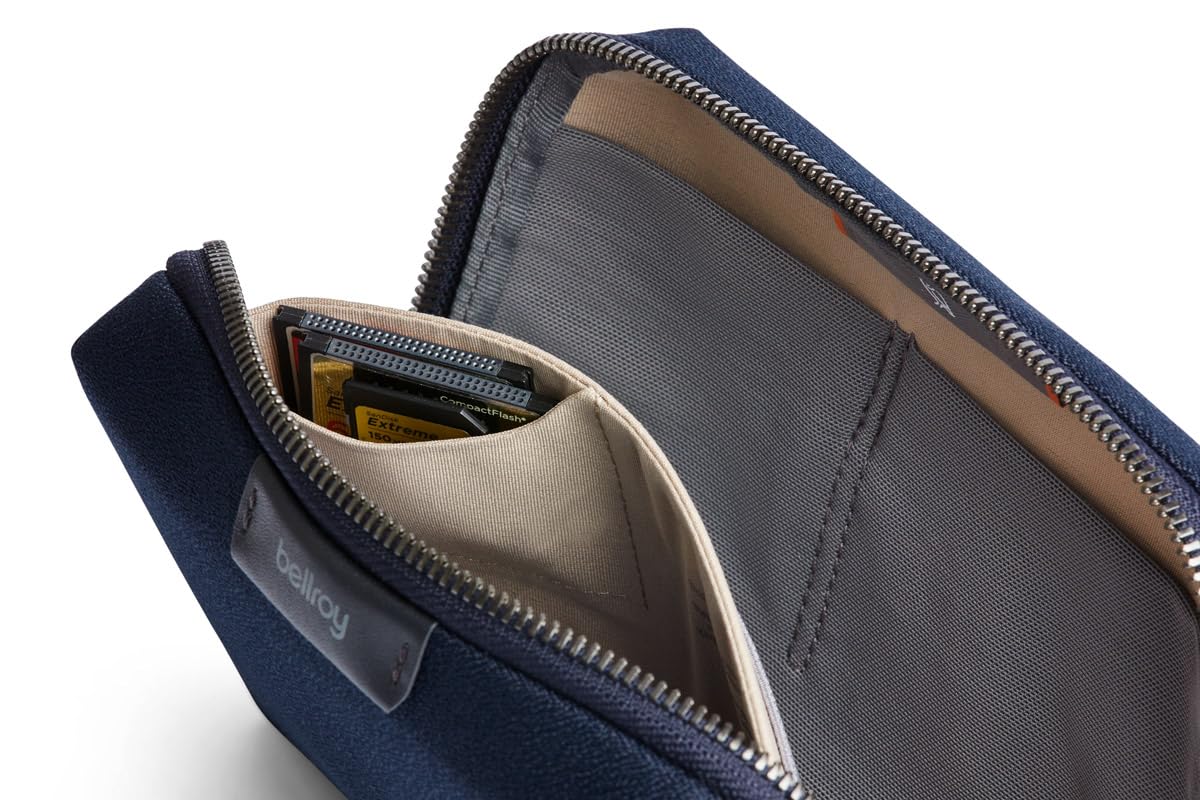 Bellroy Tech Kit Compact (Charger, Cables, Mouse, powerbank, USB Keys, dongles) - Slate