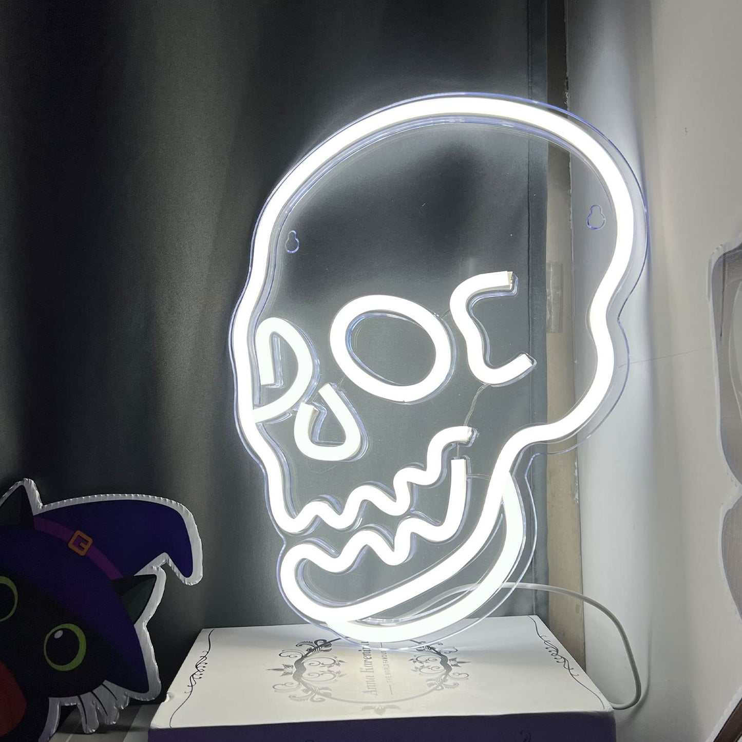 Happy Birthday Neon Sign for Wall Decor, Warm White LED Neon Light Signs, Art Decoration Happy Birthday Neon Light Sign for All Birthday Party Decoration with 2 Pcs Pasters (17×12 Inch)