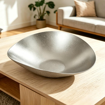 Candy Bowl, Candy Dish for Office Desk, 8.2" x 7.7" x 2.2" Stainless Steel Irregular Retro Candy Bowls Decorative, Candy Bowl for Office, Silver Metal Candy Dishes, Key Bowl For Entryway Table
