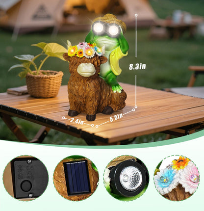 EDOF Solar Garden Lights Frog Sitting on Highland Cow Statue with Flower Garden Decor, for Women Mom,Frog Highland Cow Outdoor Figurine Decorative LED Lights for Yard Art Patio Porch Lawn
