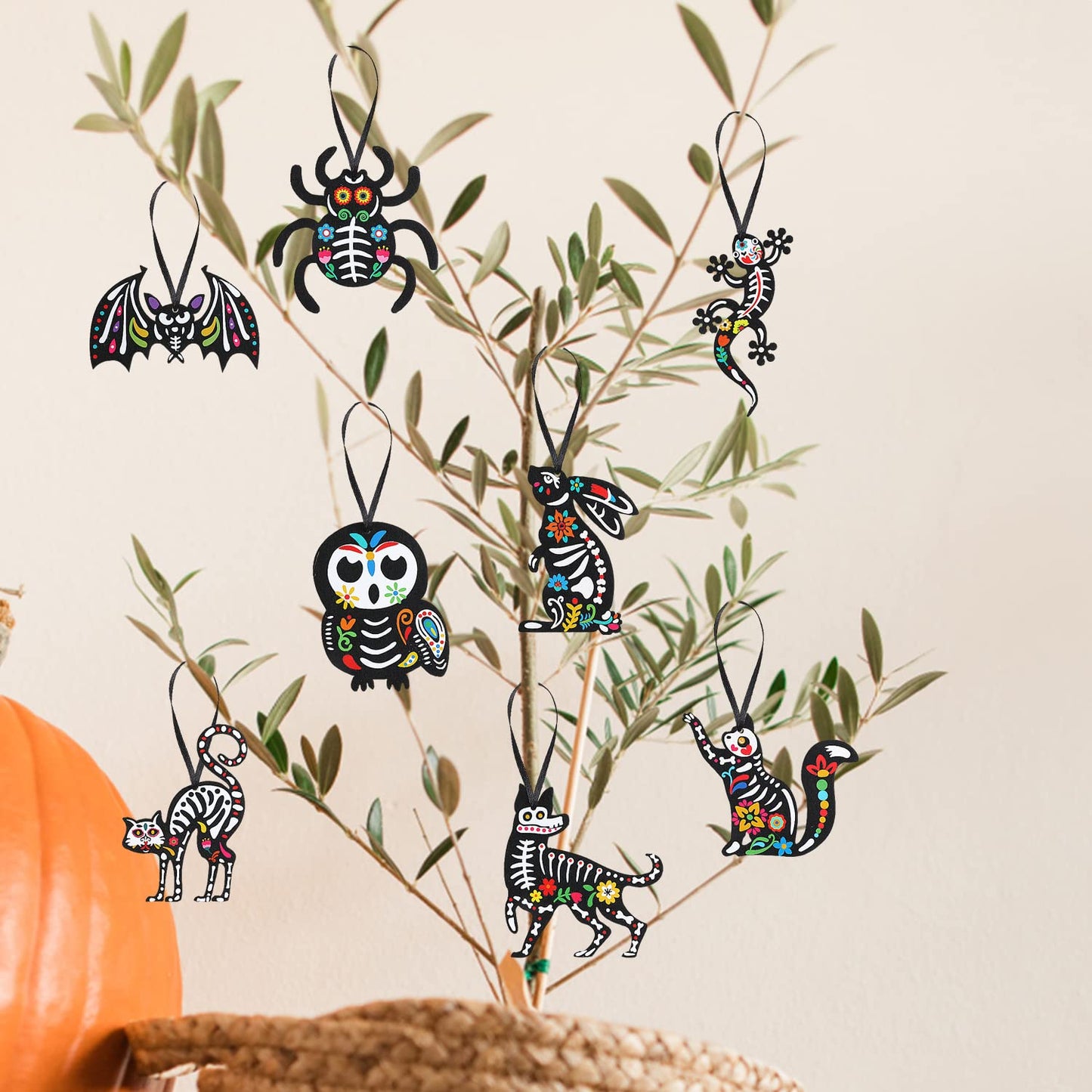 CCINEE 24Pcs Dia De Los Muertos Felt Ornaments, Mexcian Skeleton Halloween Ornaments for Day of The Dead Themed Party School Bags Indoor Outoor Tree Hanging Decorations (Pack of 2)