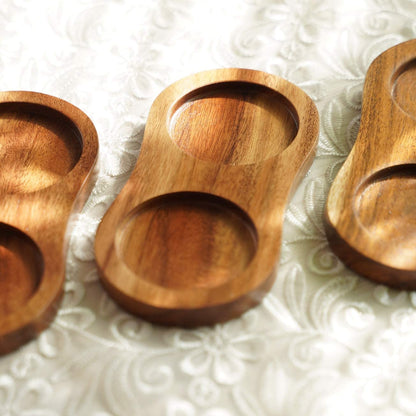 DeroTeno Salt and Pepper Mill Tray, Inner Dia 5.5 cm / 2.17 inch, Acacia Wood, Pepper Grinder Rest, Dining Table Protector (Pepper Mill and Salt Mill are not Included)