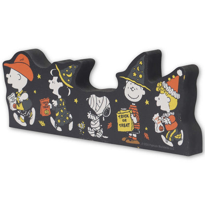 Open Road Brands Peanuts Gang in Costume Trick or Treat Shelf Sitter Decor - Chunky Wood Block Tabletop Decoration for Halloween
