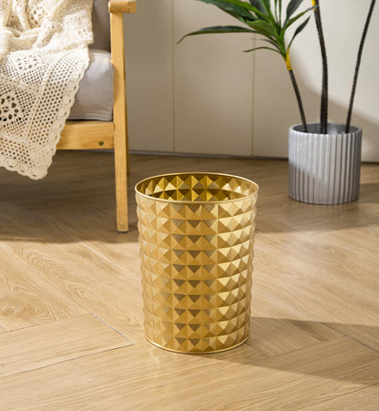 Venalys Small Round Metal Trash Can Wastebasket, Decorative Diamond Pattern Garbage Can Waste Paper Bin, Modern Farmhouse Round Trash Bin for Bathroom, Bedroom, Kitchen and Office (Gold)