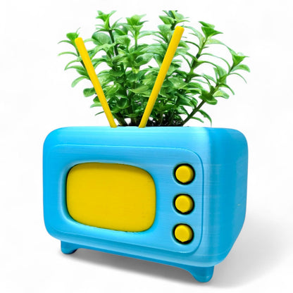 Mini Retro TV Succulent Planter – Funny 3D Printed Pot for Air Plants or Cactus, Unique Kawaii Desk Decor, Novelty Gift Idea for Plant Lovers, Office Display, Dorm Shelf, Home Accent