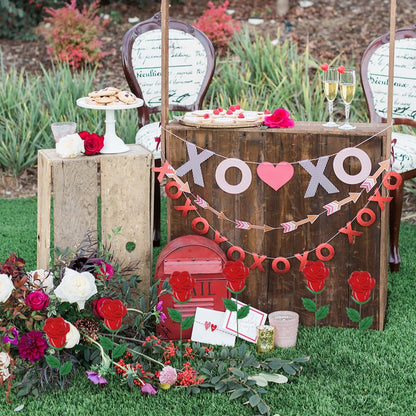 YEAHOME Valentines Day Decorations Outdoor, Set of 6 Rose Metal Flowers Decorative Garden Stakes for Valentines Day Decor, Lovely Yard Stakes for Home Lawn Pot Flowerbed Wedding Anniversary