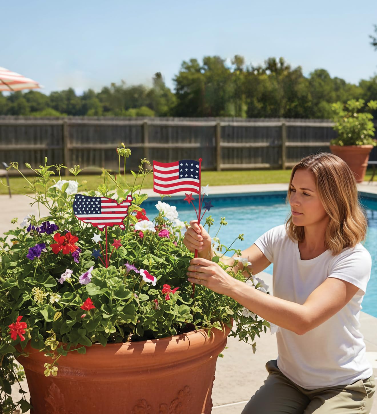 Regal Art & Gift Americana Garden Stake Set of 2, Patriotic Metal Plant Picks, Weather-Resistant Decorative Outdoor Art for Flower Beds and Potted Plants – Flag
