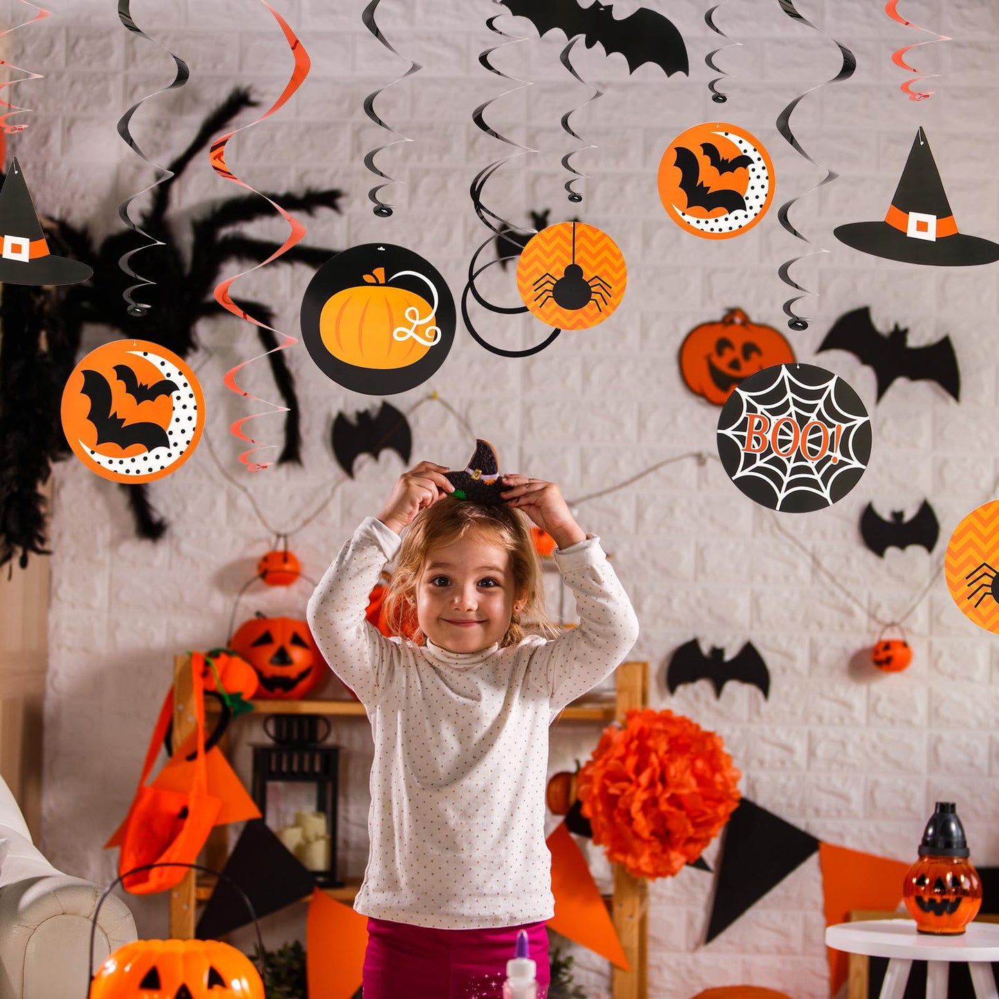 AYOGU 30 Pieces Halloween Decorations Party Hanging Swirl, Witches Hat, Bats, Spider, Ceiling Hanging Party Favor Indoor Decoration Plastic Streamer