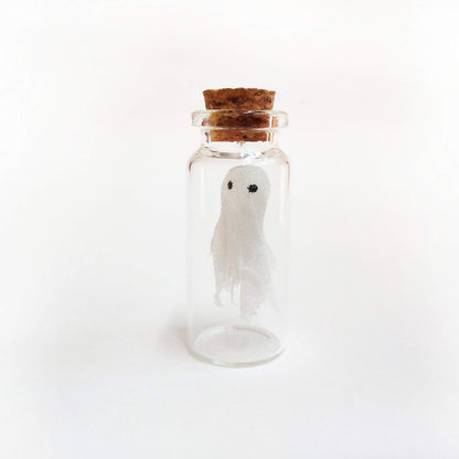LFaize Pack of 2,Little Ghost in a Bottle,Miniature Ghost, Halloween,Ghost gift,Funny Pet Ghost