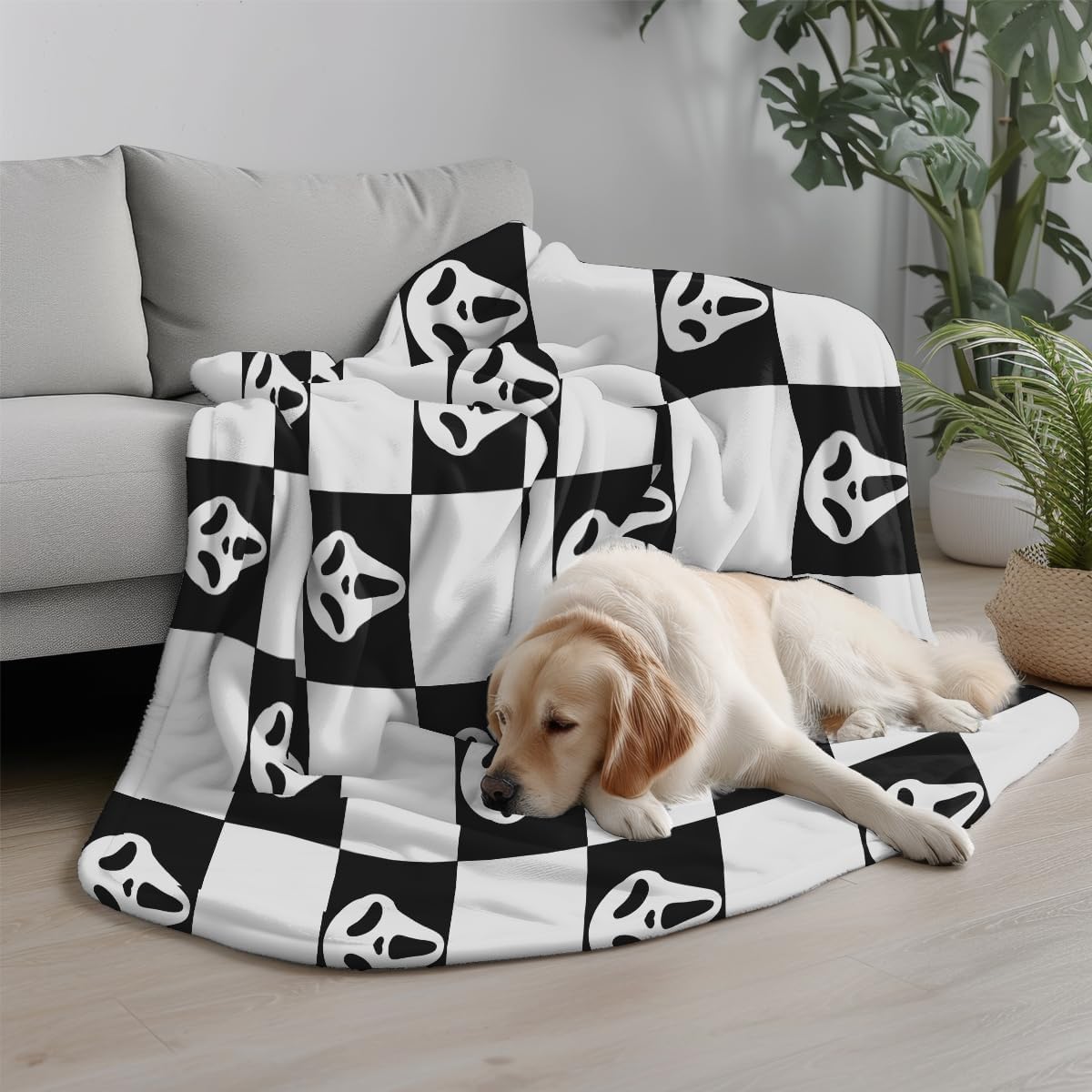 YWZDS Spooky Face Throw Blanket, Black and White Checkered Pattern, Halloween Ghost Blankets Fuzzy Gifts for Sofa Couch Bedroom (40 * 50 inch)