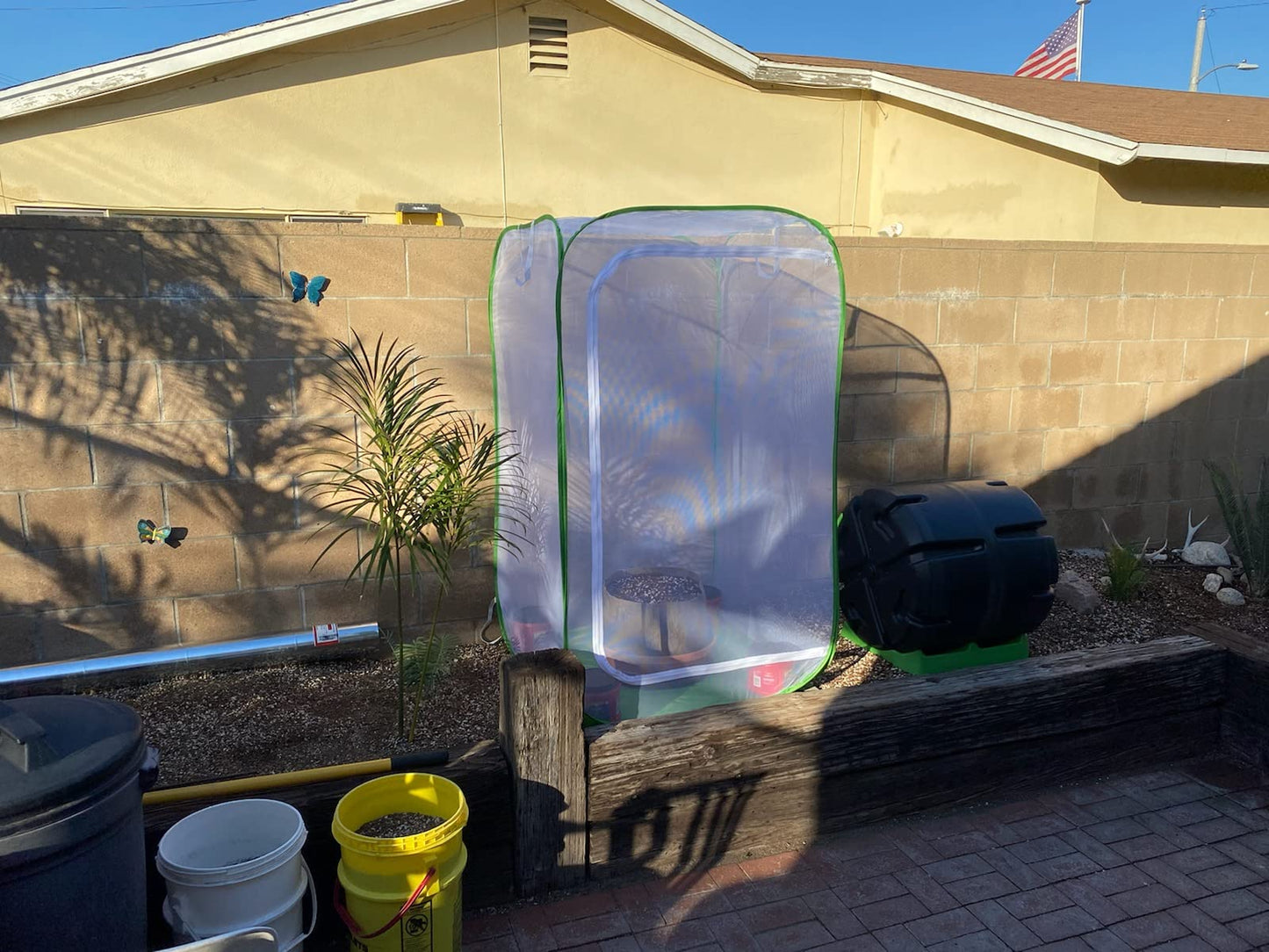 59" Outdoor Mesh Plant Enclosure, Mesh Plant Cover for Pests, Bird and Pest Protection Guard for Fruit, Vegetables, Flowers and Herbs Pop-Up Cage 35"x35"x59"