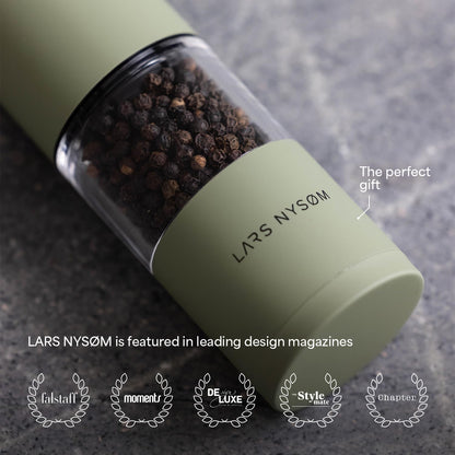 LARS NYSØM Salt and Pepper Grinder Set, Manual Salt and Pepper Mills with Adjustable Ceramic Grinder, Design Spice Shaker Set (Stainless Steel)