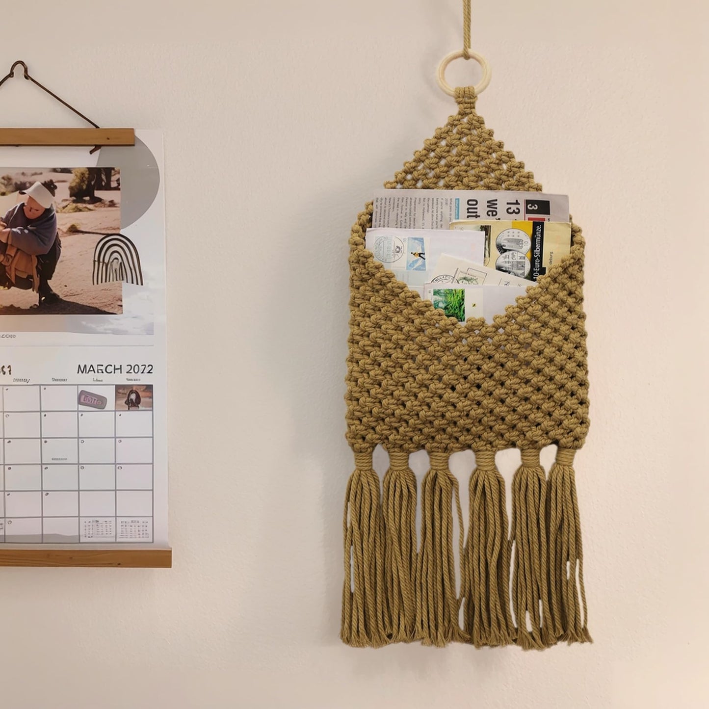 D-werack Macrame Mail Organizer Wall Mounted, Hanging Woven Basket for Boho Home Office Decor, Over the Door Key and Mail Letter Envelope Holder for Entryway Hallway, Olive Green