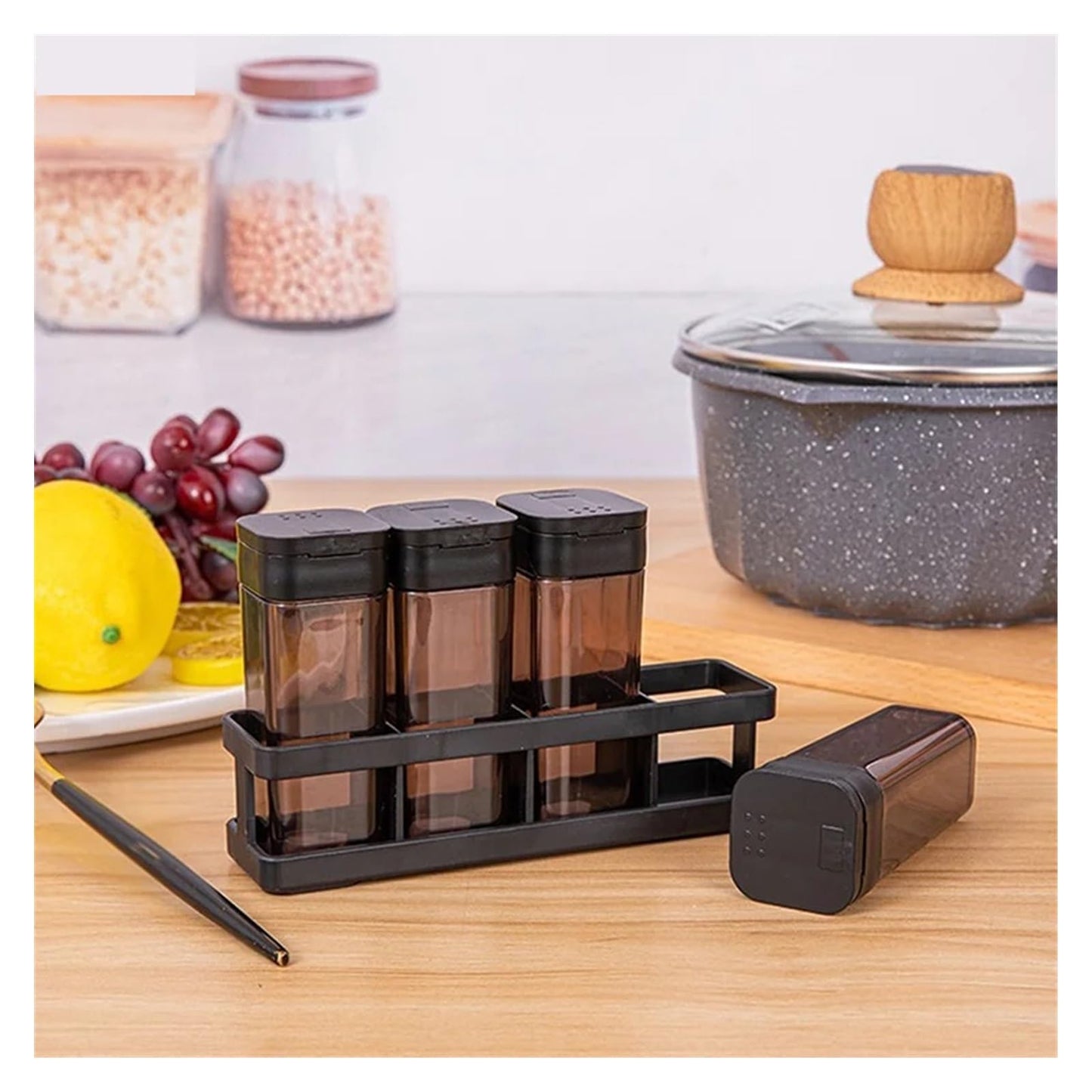 Four-Grid Barbecue Spice Bottle Household Set, Salt Pepper Jar Sealed Seasoning Container Kitchen Organizer(Transparent)