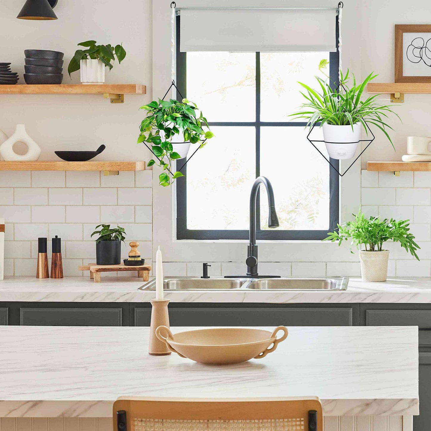 Koalaime Hanging Planters for Indoor Plants, 2 Set Self Watering Hanging Flower Pots, Modern Hanging Plant Baskets with Metal Plant Holder & 6.5 Inch Plastic Pots for Garden Home Decor (White)