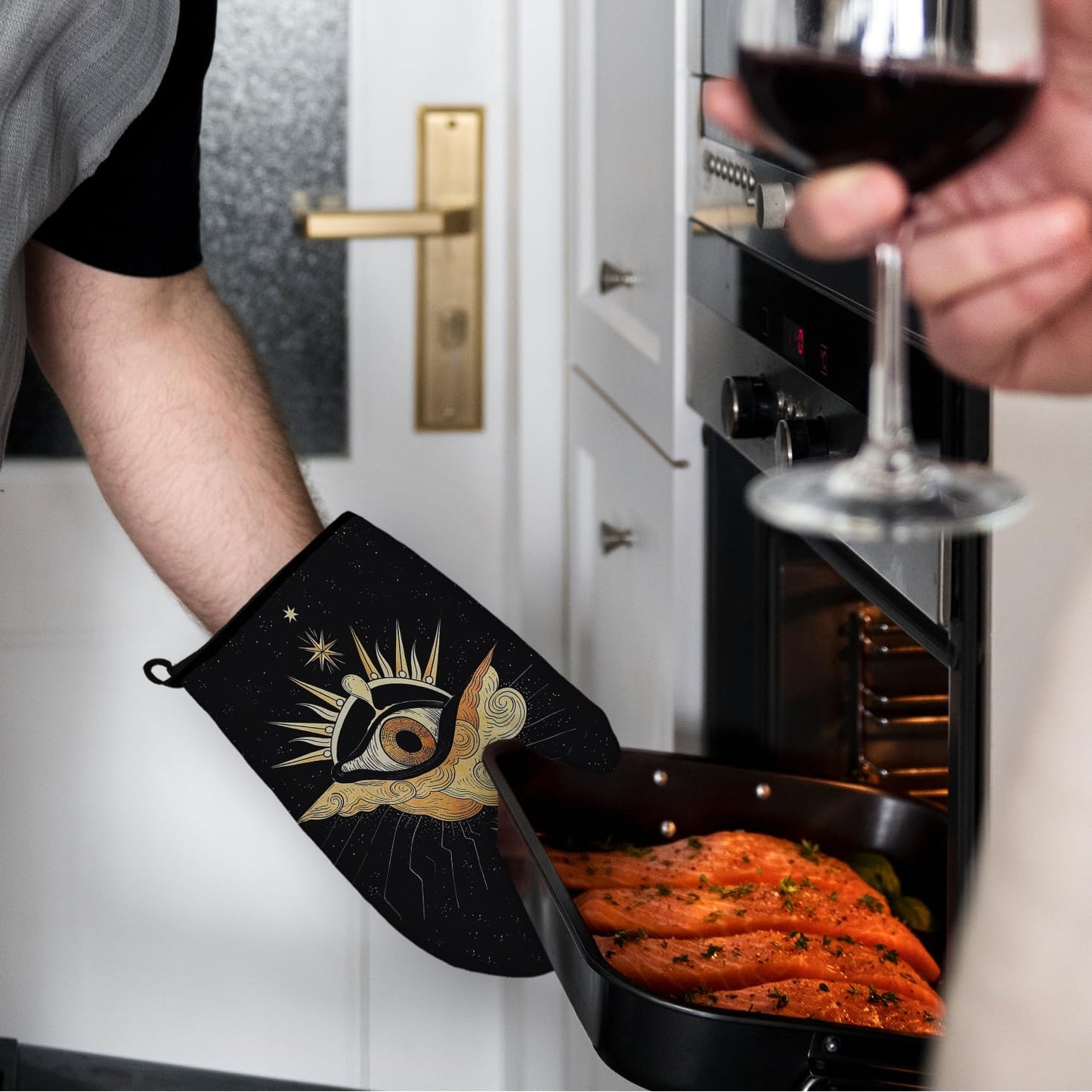 Mingnei Tarot Evil Eye Halloween Oven Mitts and Pot Holders Set, Heat Resistant Potholder Kitchen Decor for Cooking Baking BBQ Grilling, Goth Tarot Oven Glove Set, Gothic Witchy Gifts